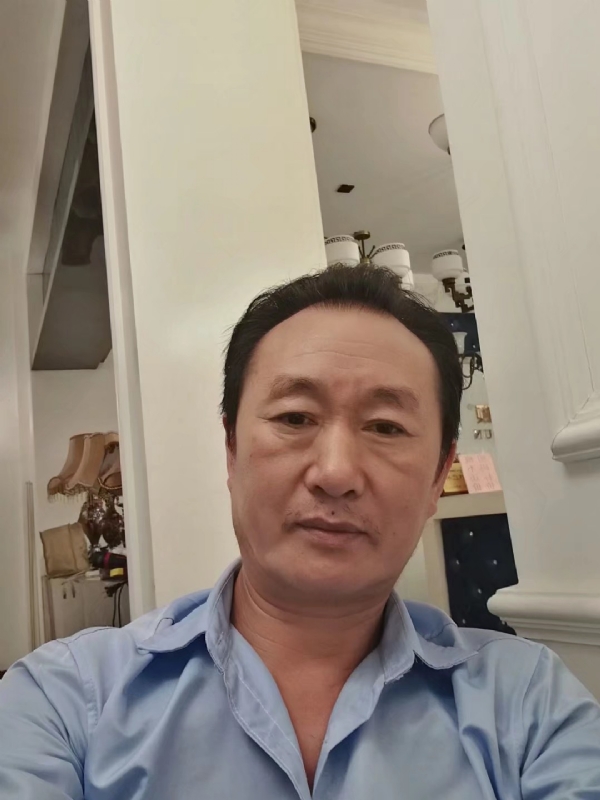 青松的第一张照片--安溪相亲网