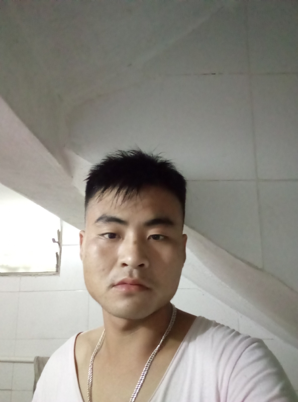 落叶知秋的第一张照片--安溪相亲网
