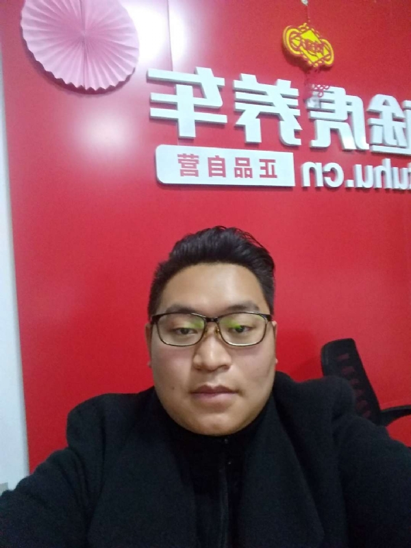 向上倾斜45度的第一张照片--安溪相亲网