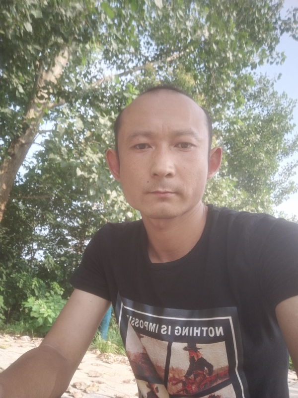 80大叔的第一张照片--安溪相亲网