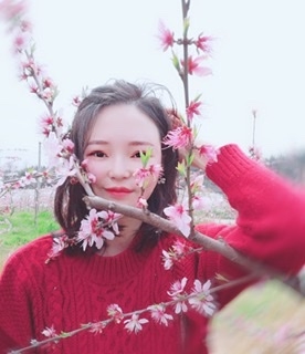 小桌子的第二张照片--安溪相亲网