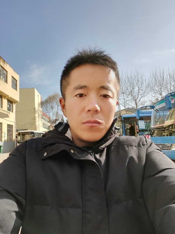 孤独的云的第一张照片--安溪相亲网
