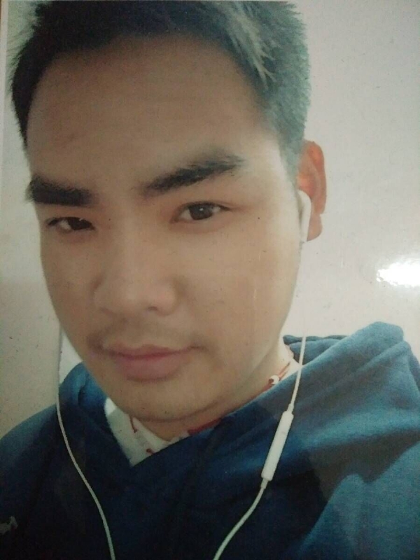 渴望爱的第一张照片--安溪相亲网