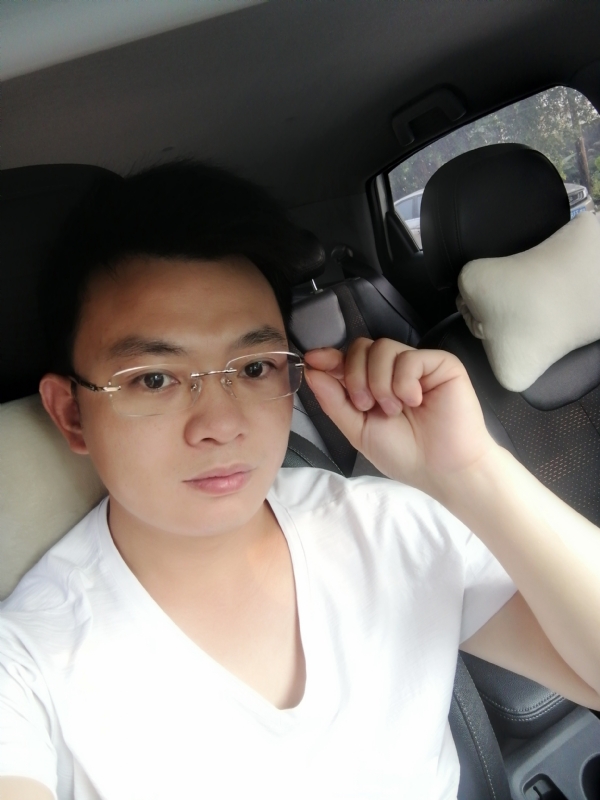 幸福的拥抱的第二张照片--安溪相亲网