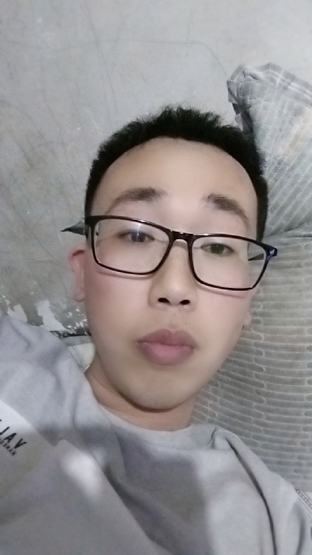 喜欢比我大的女人的第一张照片--安溪相亲网