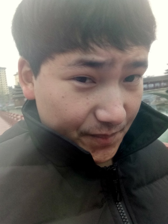 侗族青年作家超超的第二张照片--安溪相亲网