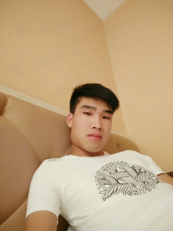谁不曾孤单上路的第二张照片--安溪相亲网