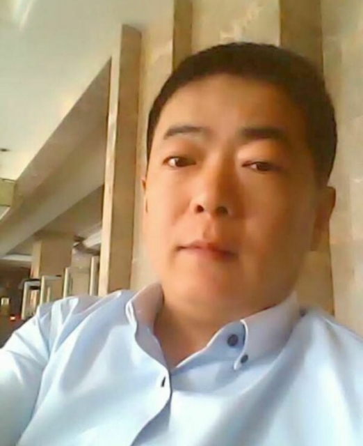 落叶随风的第一张照片--安溪相亲网