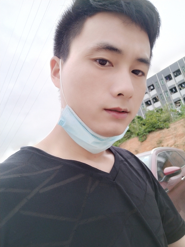 何凡的第二张照片--安溪相亲网