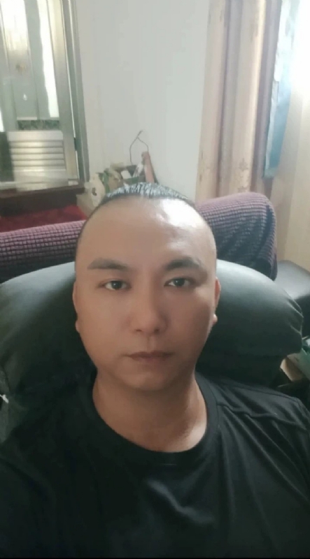施逸森的第一张照片--安溪相亲网