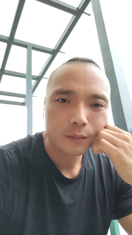 伯爵的第三张照片--安溪相亲网