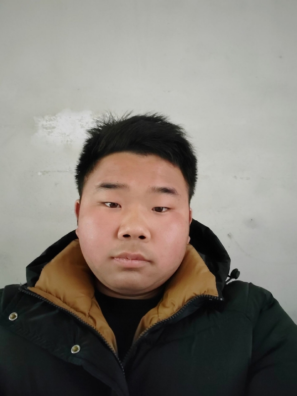 精神饱满的第五张照片--安溪相亲网